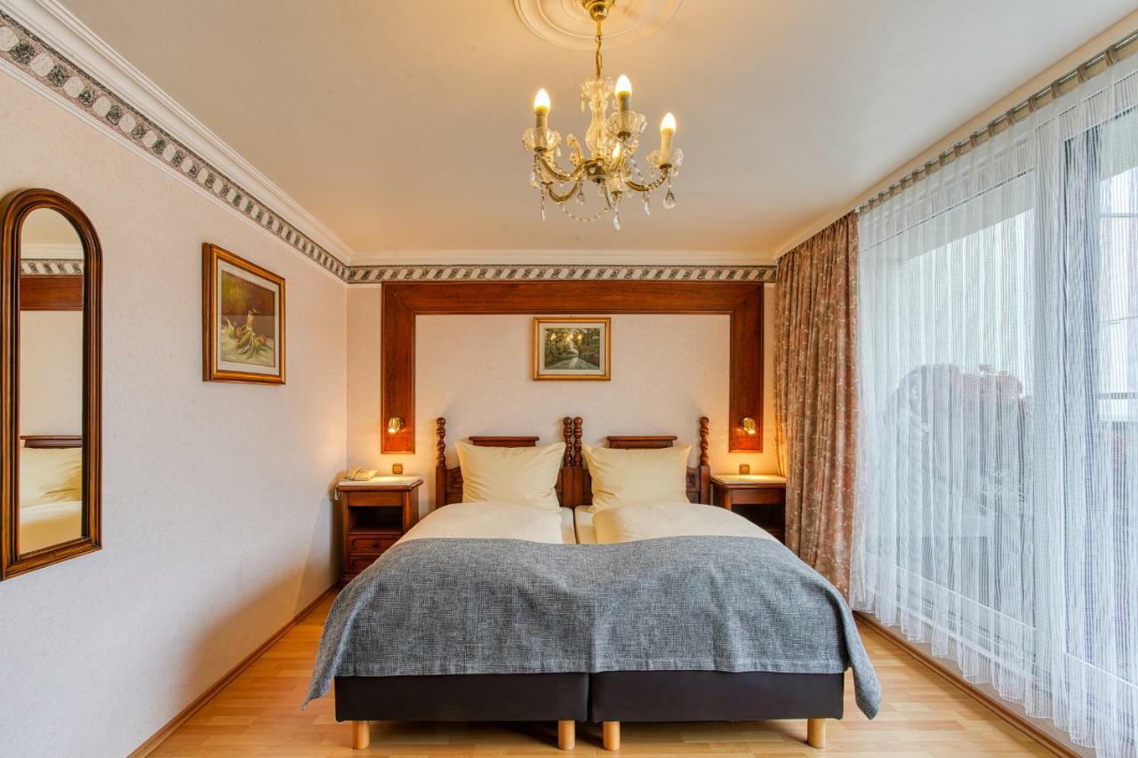 Ff&E Hotel Bavaria Furth Bagian luar foto