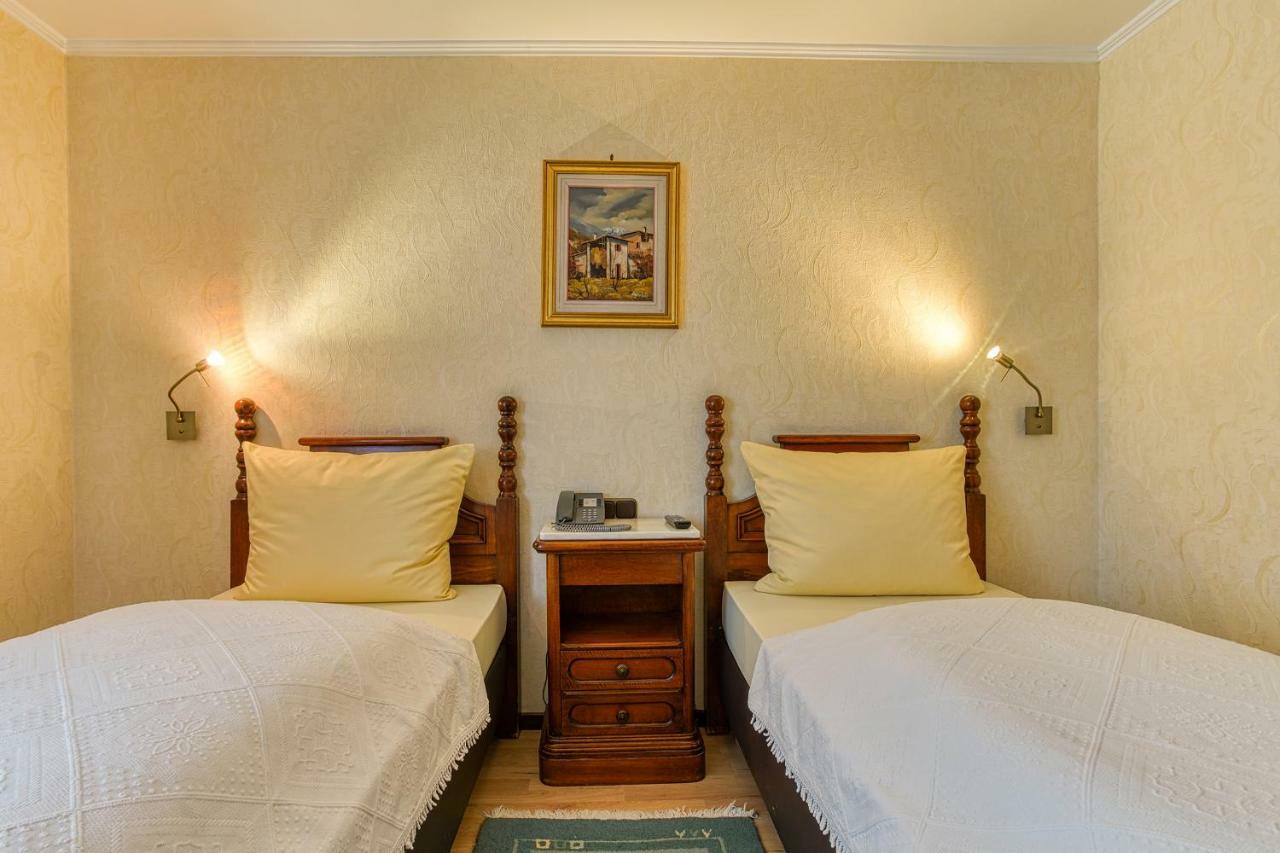 Ff&E Hotel Bavaria Furth Bagian luar foto