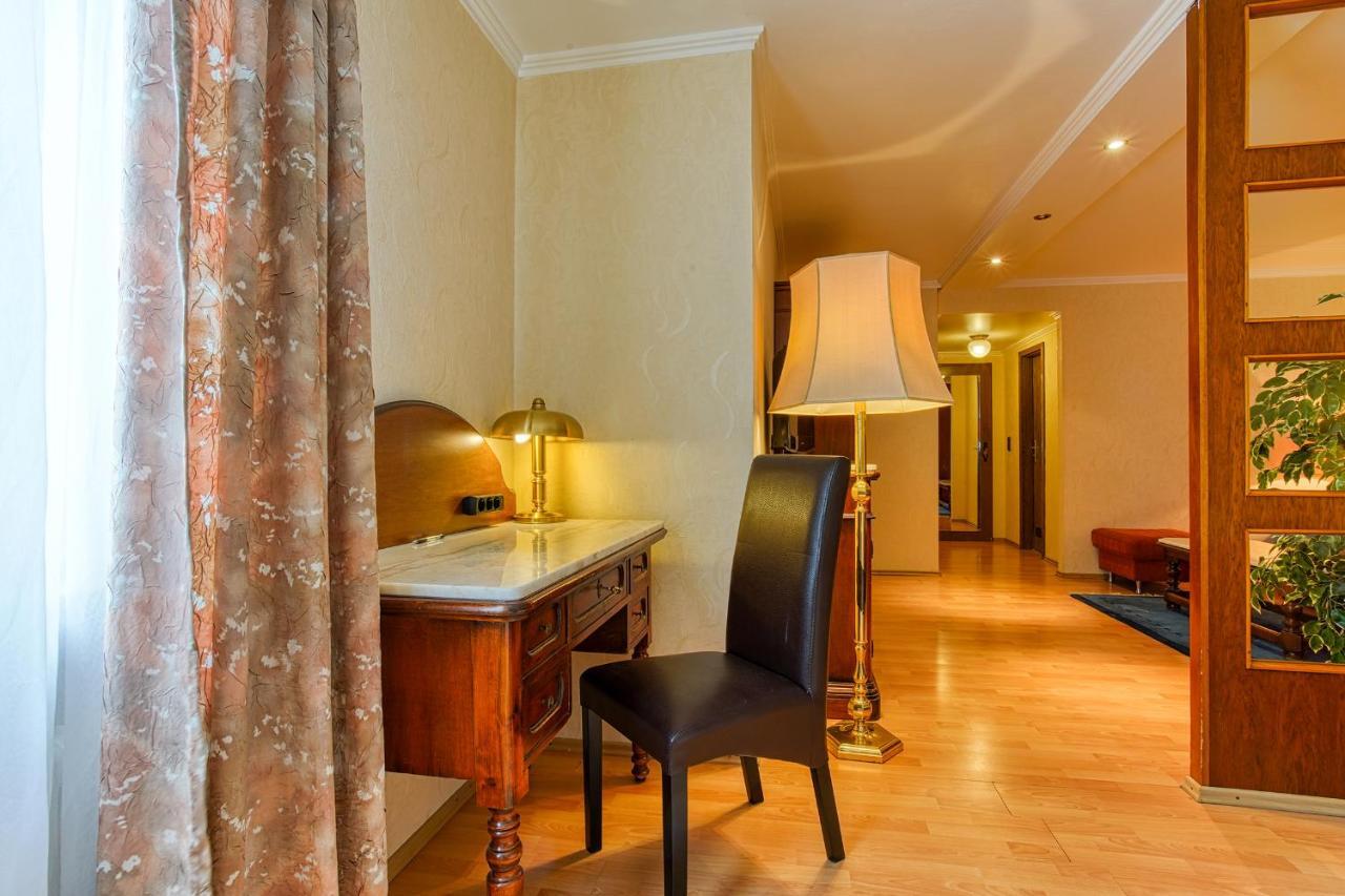 Ff&E Hotel Bavaria Furth Bagian luar foto